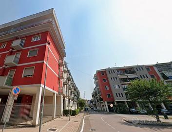 Bilocale con balcone Rozzano
