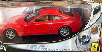 Ferrari 612 Scaglietti 1:18 Hot Wheels  06126