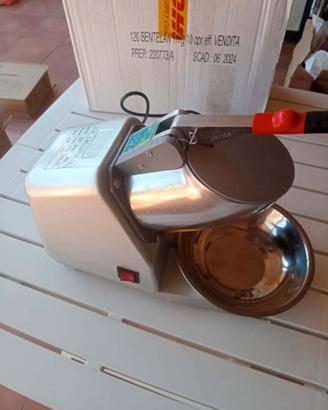 Tritaghiaccio elettrico professionale Bentelan