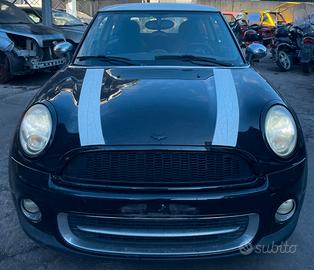 Mini Cooper R56 LCI Anno 2011 | SOLO PER RICAMBI