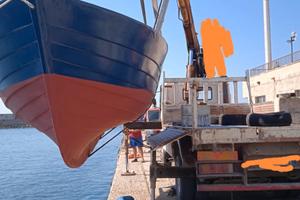 Barca da lavoro e licenza di pesca