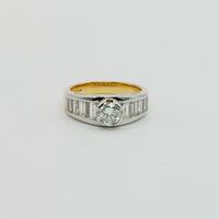 Anello oro 18 kt e diamanti ct. 2.12 Damiani