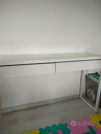 scrivania Ikea