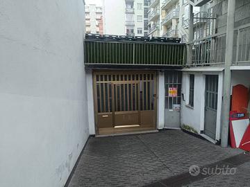 Immobile di 500 m² a Torino