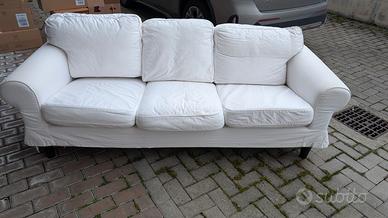 Divano tre 3 posti Ektorp Ikea beige chiaro