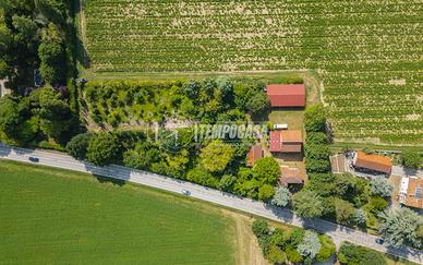SOLUZIONE INDIPENDENTE IN ZONA TRANQUILLA