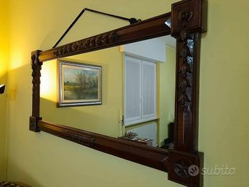 cornice con specchio