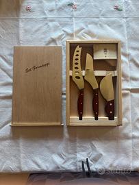 Set coltelli per formaggi