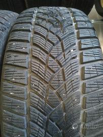 gomme invernali 215 50 R18 ottime 