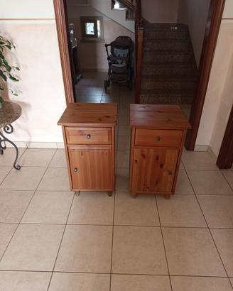 Coppia comodini in legno