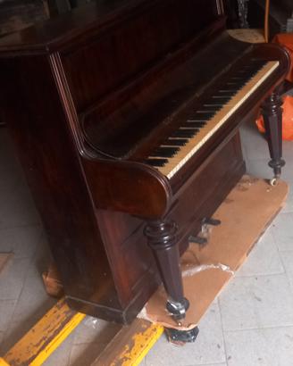 pianoforte a pareti 