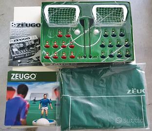 Zeugo Subbuteo campo con due squadre e riserve