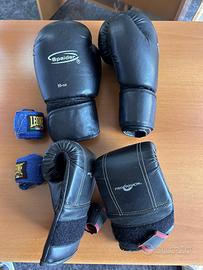 Guantoni boxe + guanti sacco