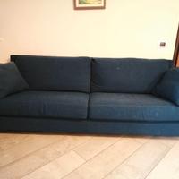 Divano in tessuto blu, 3 posti