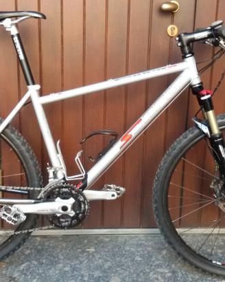 Scapin Wolfang R (solo disk)