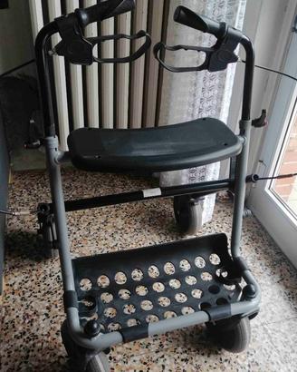 Deambulatore per anziani