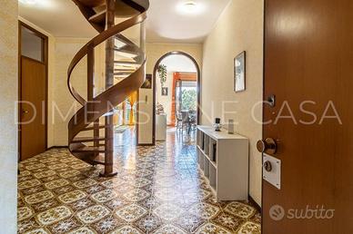 Appartamento di 126 m² con 5 locali e box auto a M