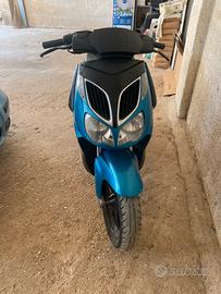 Aprilia sporcity 125