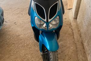 Aprilia sporcity 125