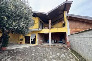 CASA INDIPENDENTE A VAPRIO D'AGOGNA