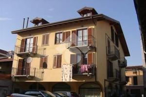 2 LOCALI A LONATE POZZOLO