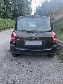 Renault modus OK PER NEOPATENTATI