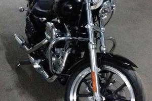 Harley Davidson 883 sportster