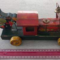 Gioco vintage
"Gong Bell Loco Trix Pull Toy"