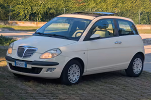 Lancia Y 1.2 fire Pacchetto Gold Full Optional