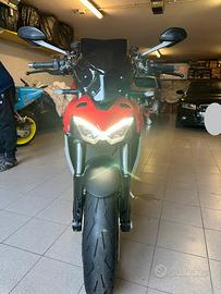 Ducati streetfighter v4