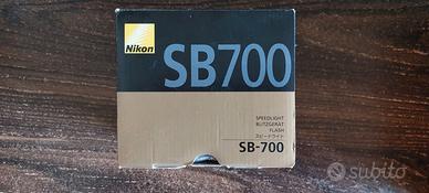 Flash Nikon SB700