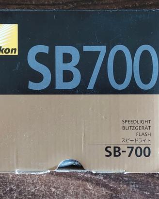 Flash Nikon SB700