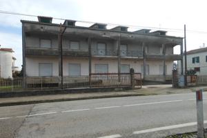 Appartamento di 150 m² con più di 5 locali a Caian