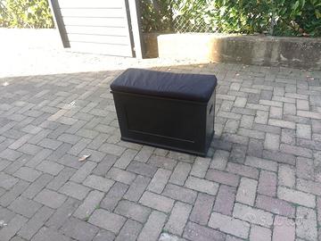 Panca con vano contenitore