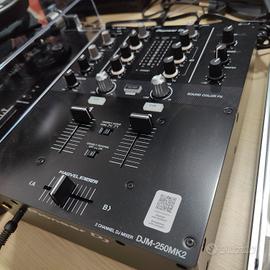 DJM 250 MK2 - AUDIO TECHNICA  AT LP120XUSB