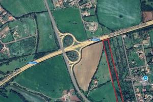 Terreno adatto per costruire ampia villa