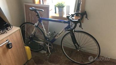 Bici corsa telaio artigianale acc.ri campagnolo