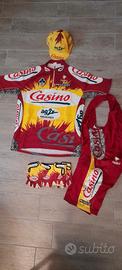 Completo da ciclista della "Casino' "