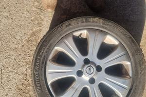 pneumatici completi di cerchi opel 4 fori 