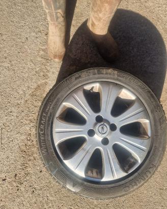pneumatici completi di cerchi opel 4 fori 