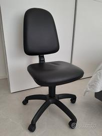 Sedia da ufficio con rotelle
