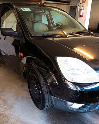 Ford Fiesta 2003 Benzia/GPL