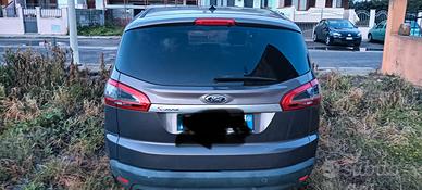 Ford smax  titanium