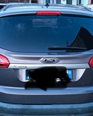Ford smax  titanium