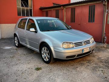 GOLF 4