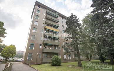 TRILOCALE CON DOPPI SERVIZI | ULTIMO PIANO CON TRI