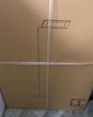 Lampada da terra a led orientabile
