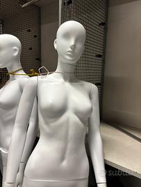 Manichini uomo donna quasi nuovi