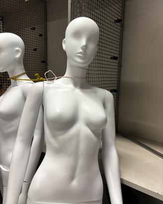 Manichini uomo donna quasi nuovi