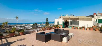 Zona Porto: 120 mq con terrazzo e garage